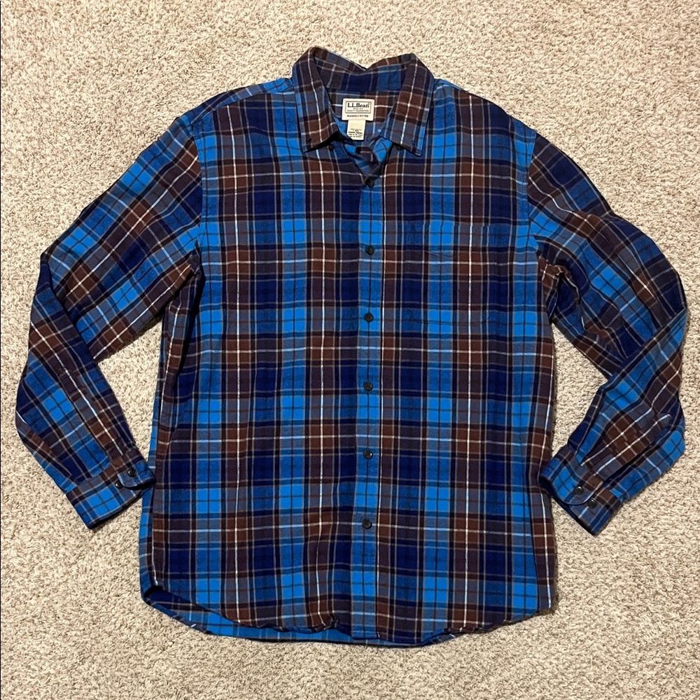 L.L. Bean Slightly Fitted Flannel Button-up Shirt
